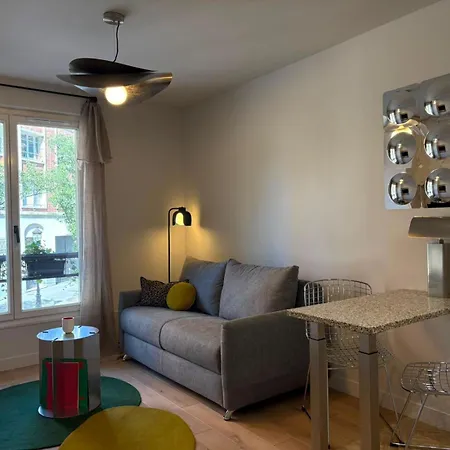 Cosy Oberkampf Apartment